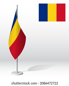 RUMÄNIEN Fahne auf Flagpol für die Registrierung der feierlichen Veranstaltung, Treffen mit ausländischen Gästen. Nationaler Unabhängigkeitstag RUMÄNIENS. Realistische 3D-Vektorgrafik auf Weiß