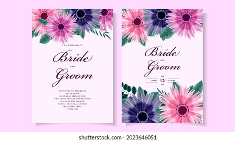 Romántico modelo de invitación a matrimonio floral para la celebración de nupcias de la hermosa pareja. Flores esquemáticas, hojas, ramas, follaje, corona, floral, hierbas