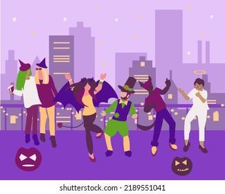 Fiesta en la azotea Personas con disfraces de Halloween bailando en el techo por la noche. Fondo de Cityscape Ilustración plana