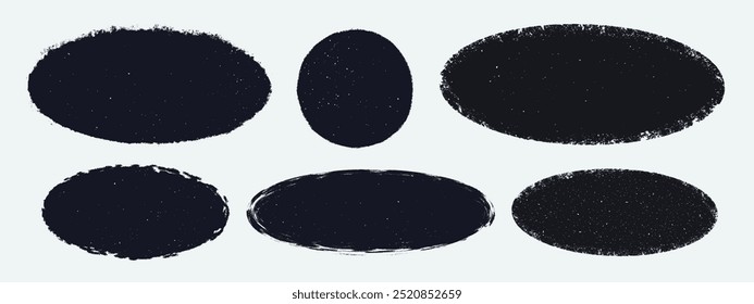 Bordes ásperos Formas de Vector ovaladas. Silueta de tinte de pintura ovalada vintage negro grunge con bordes rotos. Silueta de Vector para pegatinas, Anuncios aislados sobre fondo claro