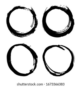 Marcos redondos, conjunto de elementos dibujados a mano con textura gruesa, ilustración vectorial.