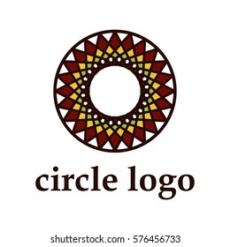 Round Logo Design Stock Vector (Royalty Free) 576456733 | Shutterstock