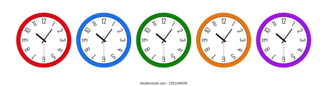 reloj de pared redonda sobre fondo blanco