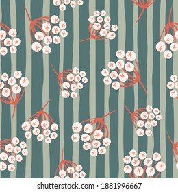 Rowan Ornament nahtlose botanische Muster. Wilde Beeren, Zufallsdruck mit gestreiftem Hintergrund. Perfekt für Stoffdesign, Stoffdruck, Umhüllung, Cover. Vektorgrafik