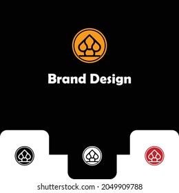 Royal crown logo design template.
crown or king logo design