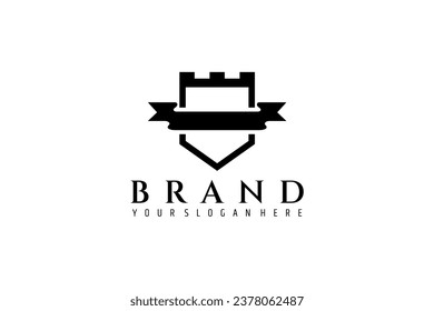 Plantilla de diseño del logotipo del escudo real con combinación de cinta