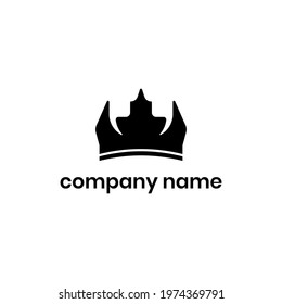 royal talk logo.
combination of king crown and word icon
