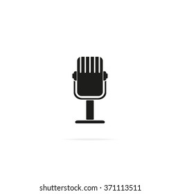 Rrecording studio microphone icon. Flat microphone illustration. 