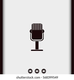 Rrecording studio microphone icon. Flat microphone illustration. 