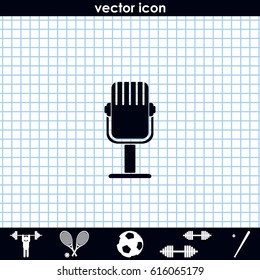 Rrecording studio microphone icon. Flat microphone illustration. 