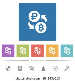 El dinero de Bitcoin rublo cambia iconos blancos planos en fondos cuadrados. 6 iconos de bonificación incluidos.