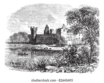 Ruins of Linlithgow Palace, West Lothian, Scotland, vintage engraved illustration. Trousset encyclopedia (1886 - 1891).
