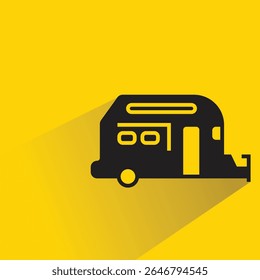 ícone de trailer rv com sombra sobre fundo amarelo