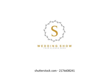 S beauty floral logo design inspiration. Vector letter wedding template design for brand.