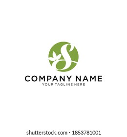 Logotipo de diseño de letras de hojas verdes S. Ilustración Ilustrativa Con Logotipo De Vetor De Letras De Bio Eco.