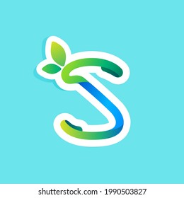 Logotipo ecológico de línea de flujo de letras S con hojas verdes. Icono verde vector perfecto para usar en sus etiquetas agrícolas, afiches científicos, campaña publicitaria de primavera.