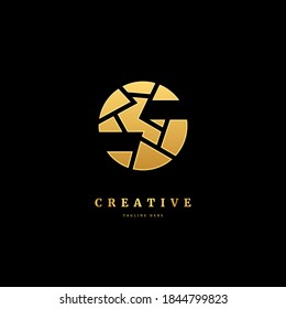 S Logo. Anfangsbuchstabe S mit Mosaikkreis. Das Design-Konzept des Luxus Slice Logos ist für Unternehmen und Unternehmen geeignet.