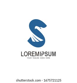 Logotipo S, logotipo de letra s con silueta de diseño de águila