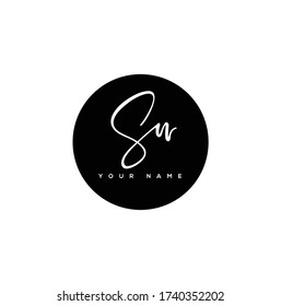  S N SN Initial letter handwriting and signature logo.