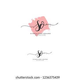 S O SO Initial letter handwriting and  signature logo.