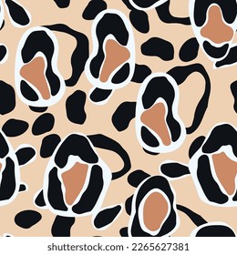 Safari Drawing Vector Seamless Pattern. Watercolour Camouflage Handmade Background. Leopard Watercolor Designs. Abstract Aquarelle Cheetah Design.