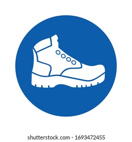 Safety shoes must be worn. M008.  Standard ISO 7010