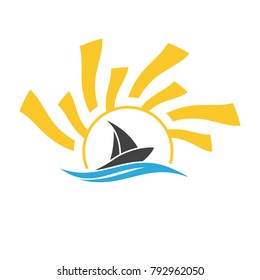 Sailing boat. Sailing ship logo. Ship logo icon.