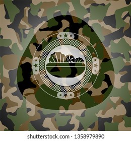salad icon inside camo texture