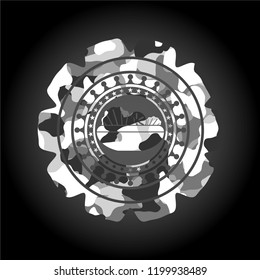 salad icon inside grey camo texture