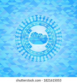 icono de ensalada dentro del emblema azul claro con fondo de mosaico. 