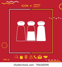 Salt or pepper shakers - set