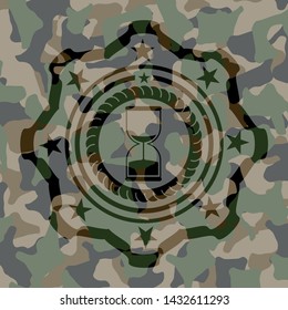 sand clock icon on camo pattern