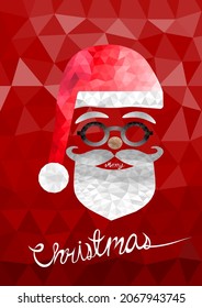 Papá Noel bajo. Triángulos y diseño de estilo de partícula. Feliz Navidad y Feliz Año Nuevo. Ilustración vectorial.