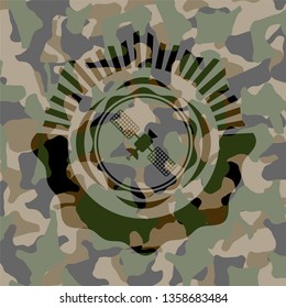 satelite icon on camo texture