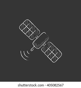 Satélite. Dibujado en un icono de tiza.