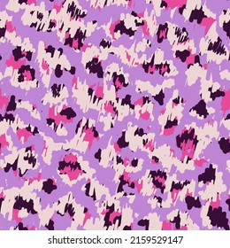Saturated Repeated Grunge Graphic Wrapping. Magic Seamless Creative Vector Shapes. Green Repeated Urban Vector Clouds. Colorful  Seamless Pattern. Camouflage Fashion