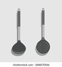 El Sayur Centong tiene una superficie cóncava. Su función es remover y deslizar la sopa o sopa, y el filtro sirve para filtrarla para que no se mezcle con agua o aceite