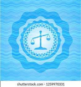 Skalierungssymbol auf Wasserzeichen-Hintergrund.