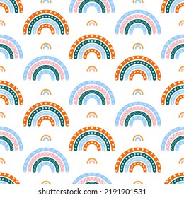 Skandinavischer Regenbogen mit Ornamenten nahtloser Muster