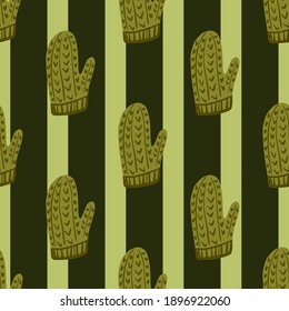 Patrón ininterrumpido y cálido escandinavo con formas de ornamento contorneado. Fondo de rayas verdes. Diseño gráfico para envolver texturas de papel y tela. Ilustración vectorial.