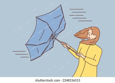 Joven asustado con paraguas bajo la lluvia al aire libre. Una mujer infeliz y aterrada en la tormenta y el clima lluvioso en la calle. Ilustración vectorial. 