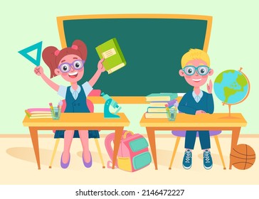 Escolares en clase con pizarra, de vuelta al concepto escolar, personajes lindos. Ilustración vectorial en estilo plano