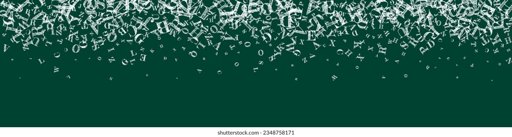 Cubierta de cuaderno escolar. Letras flotantes de tiza blanca de alfabeto latino. Concepto de estudio de lenguas extranjeras. Cartel de regreso a la escuela en el fondo de la pizarra.