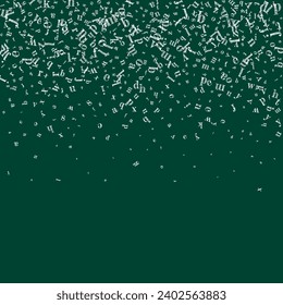 Cubierta de cuaderno escolar. Letras flotantes de tiza blanca de alfabeto latino. Concepto de estudio de lenguas extranjeras. Cartel de regreso a la escuela en el fondo de la pizarra.