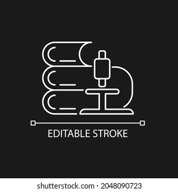 Science white linear icon for dark theme. Microscope, books. Learning through experimentation. Thin line customizable illustration. Isolated vector contour symbol for night mode. Editable stroke