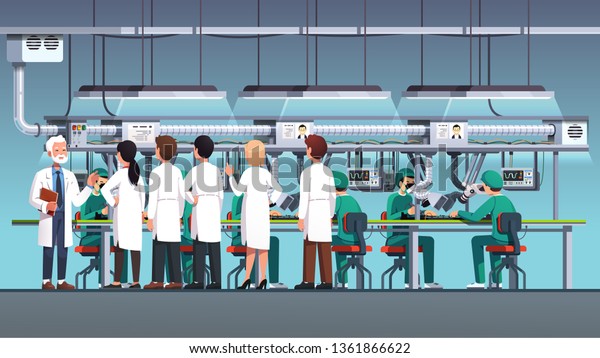 研究室のコートを着た科学技術者は 長老 が率いるエレクトロニクス工場の組み立てラインやエンジニアリングラボで 検査や遠足で訪問を行う 平らなベクター画像の内部イラスト のベクター画像素材 ロイヤリティフリー