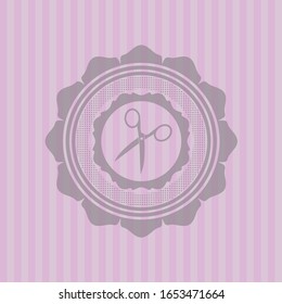 Schere-Symbol in einem realistischen rosa Emblem