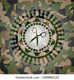 scissors icon on camo pattern