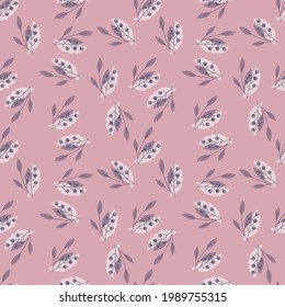 Scrapbook patrón sin costuras con pequeñas formas aleatorias de bayas de rowan. Lilac fondo. Estilo sencillo. Diseñado para el diseño de tejidos, impresión textil, envoltura, cubierta. Ilustración vectorial.