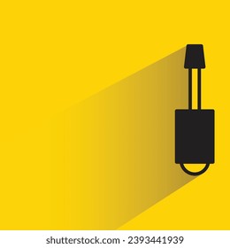 icono del destornillador con sombra sobre fondo amarillo